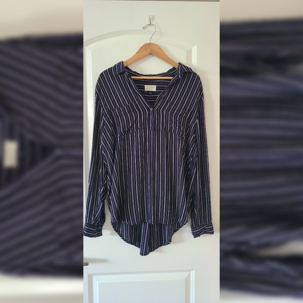 Universal Thread Half Button-Down